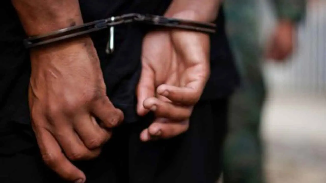හිටපු රාජ්‍ය අමාත්‍යවරයකුගේ පෞද්ගලික ලේකම් අල්ලස් දැලේ