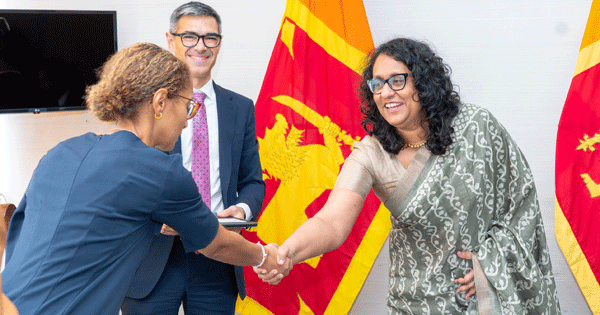 අයි.එම්.එෆ් නියෝජිතයෝ අගමැතිනිය හමුවෙති