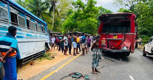 බුත්තල බස් දෙකක් ගැටී 15ක් තුවාල ලබති