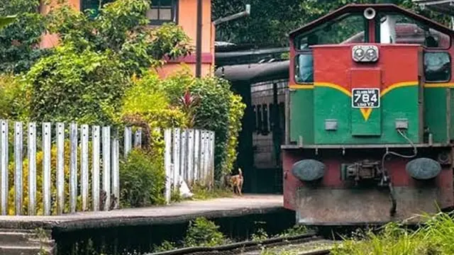 අද සිට යළි උඩරට මාර්ගයේ දුම්රිය ධාවනය අරඹයි