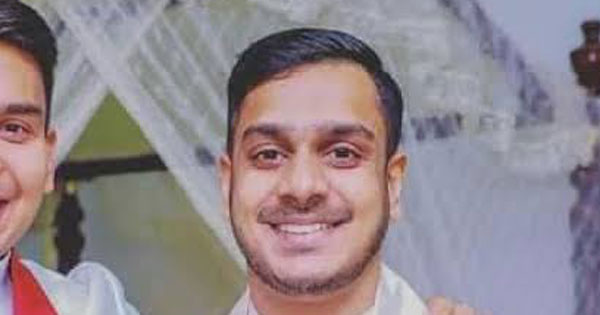 අත්අඩංගුවට ගත් නාමල්ගේ ලේකම් අල්ලස් කොමිසමට රැගෙන එයි