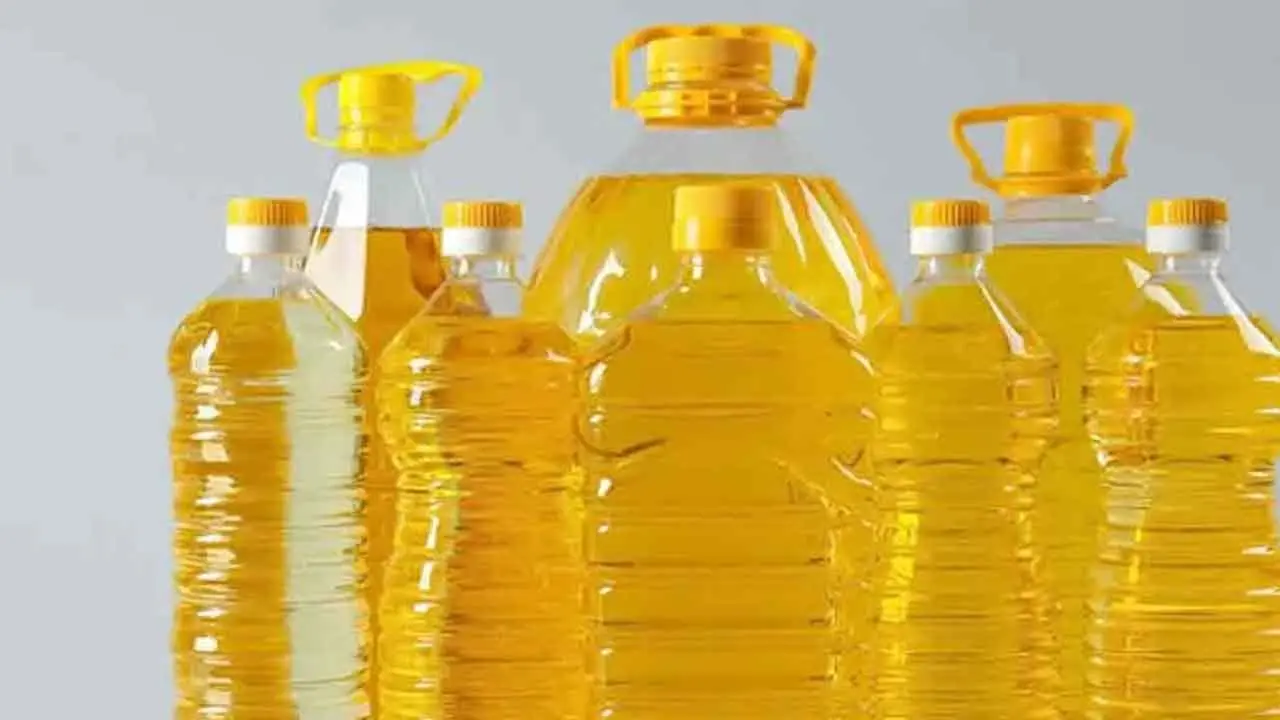 පාම් oil තහනම ඉවත් කිරීමට මුදල් අමාත්‍යාංශයේ නිලධාරීන් කුමන්ත්‍රණයක?