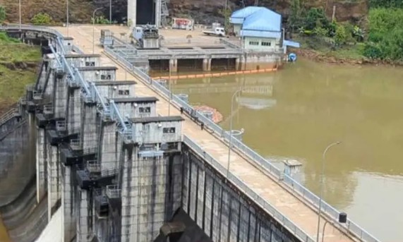 ඉහළ කොත්මලේ ජලාශයේ වාන් දොරටුවක් තවදුරටත් විවෘතයි